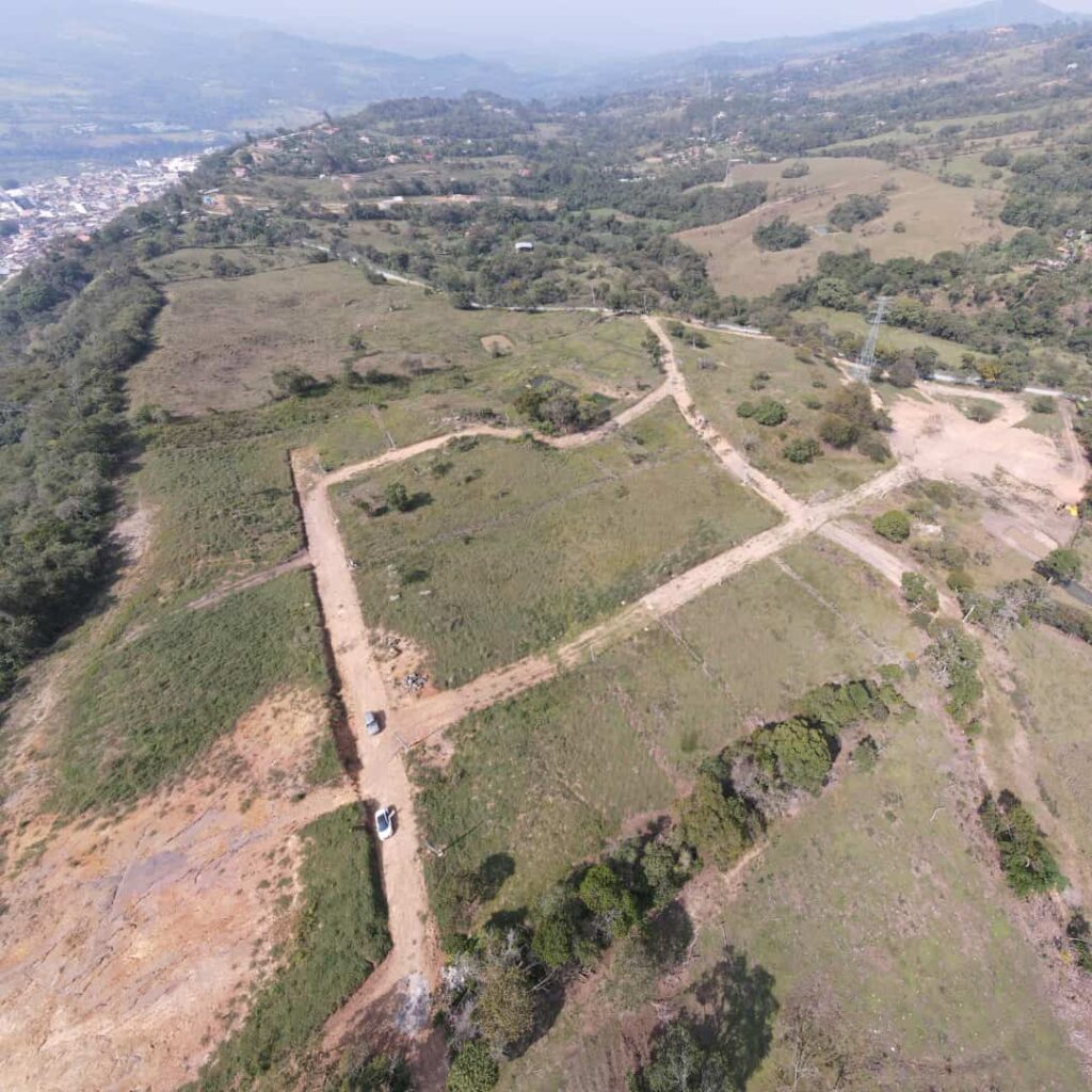 CONDOMINIO NAPOLES BARBOSA