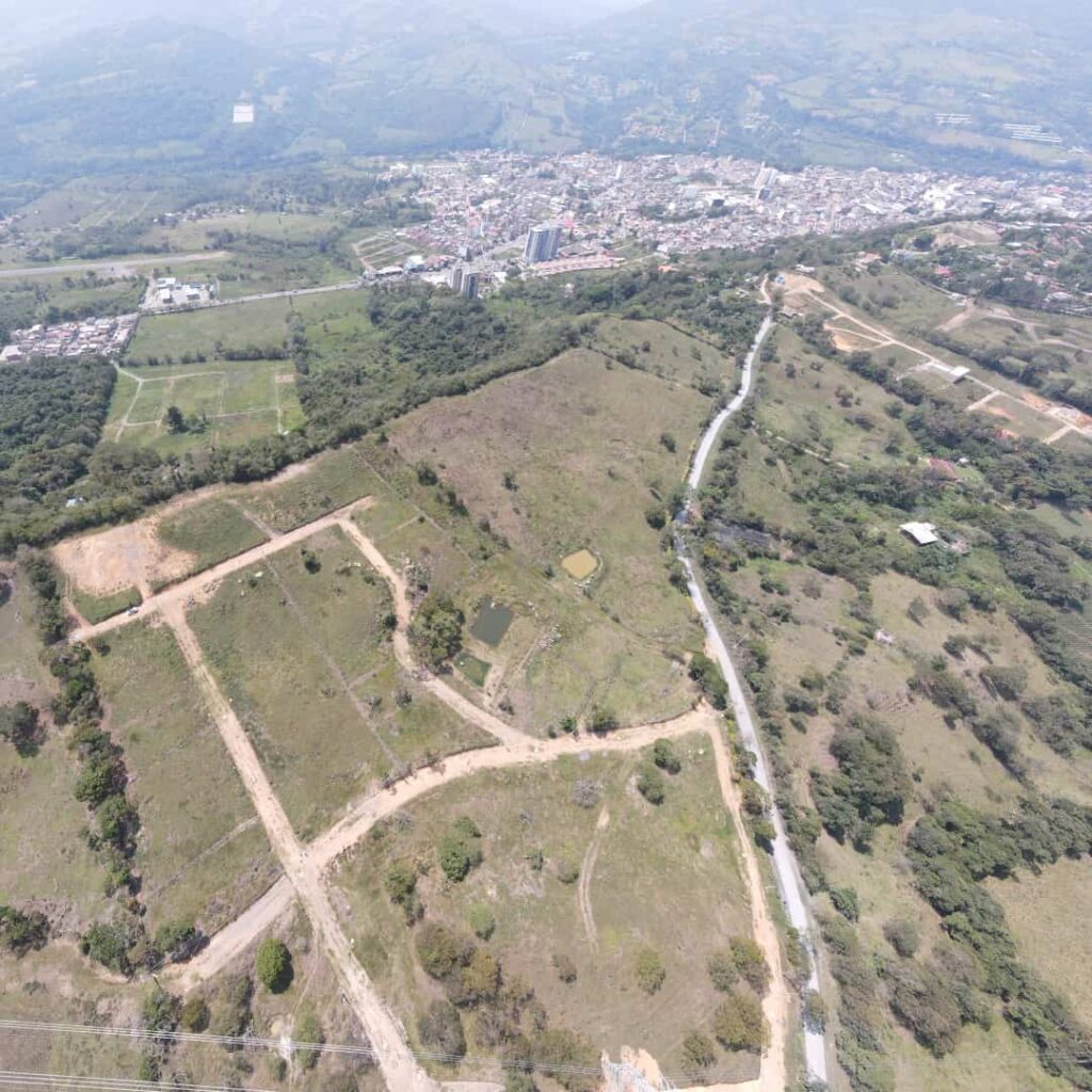 CONDOMINIO NAPOLES BARBOSA